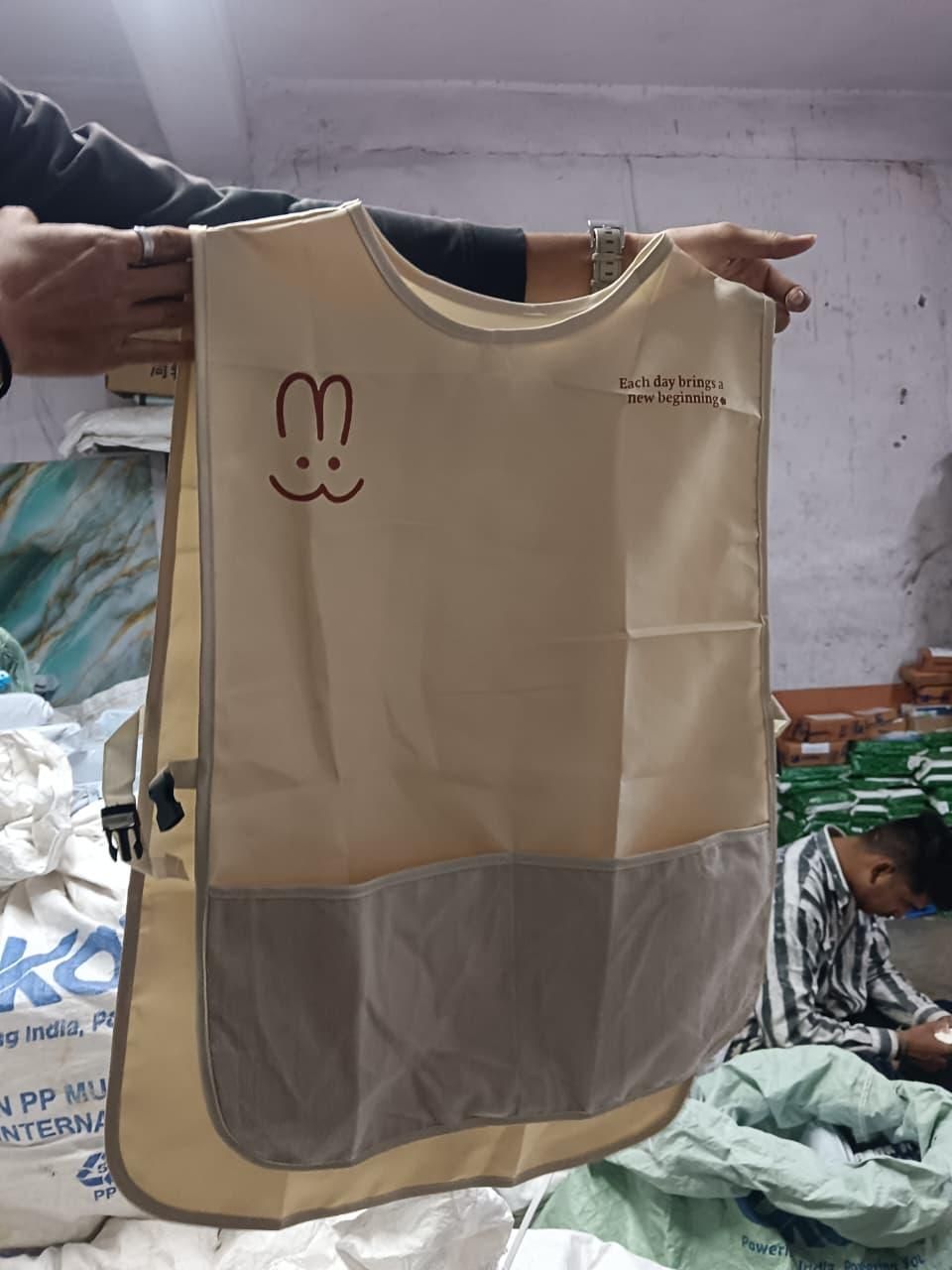 Wipeable Waterproof Kitchen Apron with Stain-Resistant Protection - Eazylife